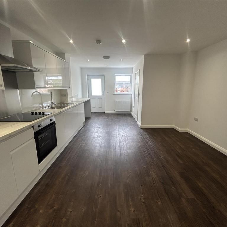 2 bedroom terraced house to rent - Photo 1