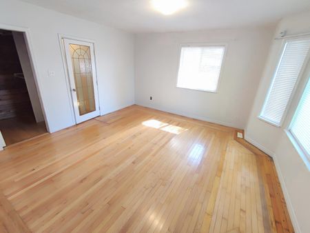 Newly Renovated Home in Johnston Heights - Photo 2