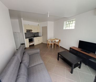 Appartement Villeneuve Les Avignon 2 pièce(s) 42.68 m2 - Terrasse -... - Photo 5