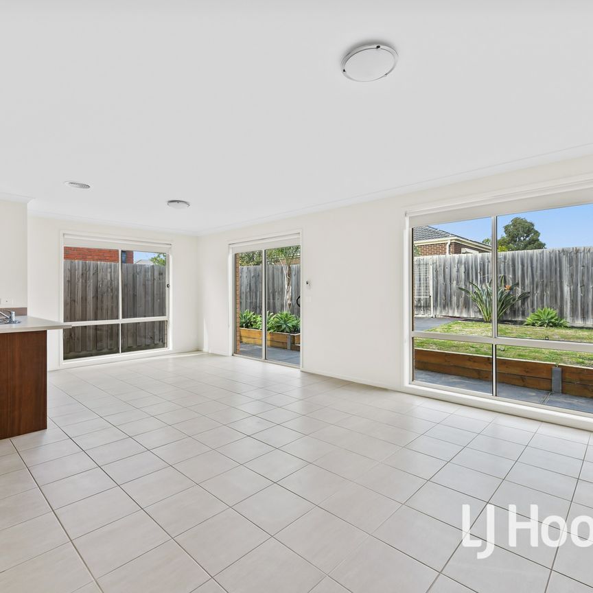 7 Rankin Close, Lynbrook VIC - Photo 1