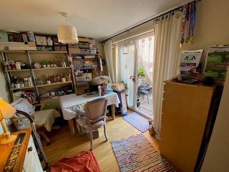 2 bedroom terraced house to rent - Photo 4