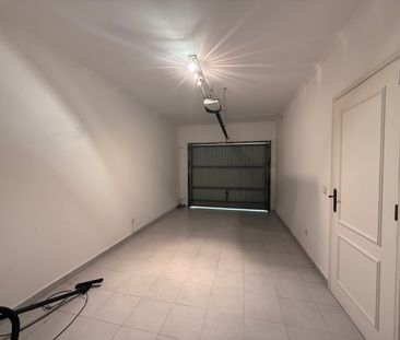 Moradia espetacular V3 em Condomínio pequeno, privado e com piscina - Photo 1