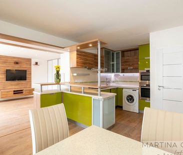 Na prenájom veľkorysý 1 izb. byt s luxusným balkónom v Banskej Byst... - Fotografia 6