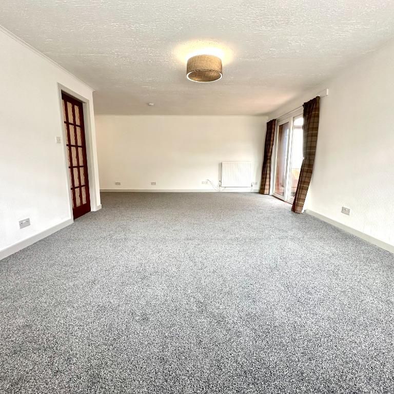 2 bedroom bungalow to rent - Photo 1