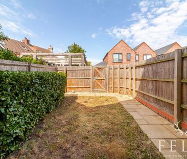4 bedroom terraced house to rent - Photo 5