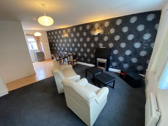 3 Bed Student Accommodation - Photo 1