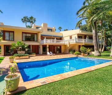 Palma de Mallorca, Balearic Islands 07013 - Photo 1