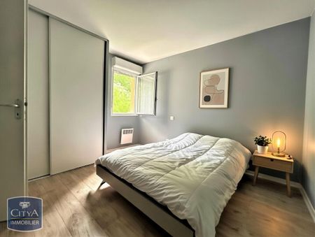 Location Appartement 2 pièces 46m² AUCH 32000 - Photo 2