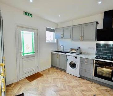 1 bedroom in a house share to rent - Photo 6