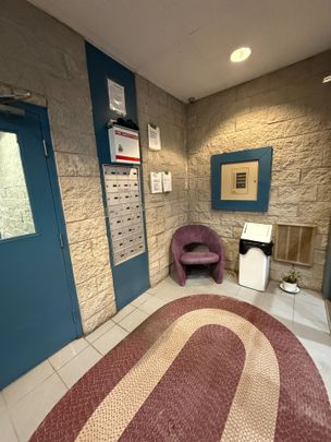 For Lease - 72 Lake Avenue Unit# 201, Richmond Hill, Ontario - Photo 1