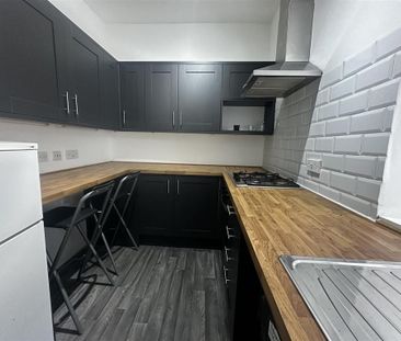 1 bedroom property to rent - Photo 3