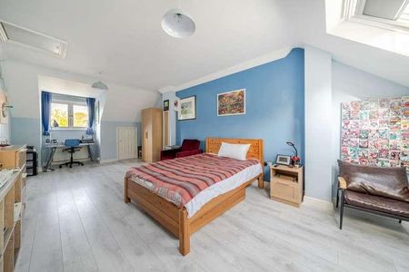 Ascot, Berkshire, SL5 - Photo 5