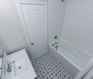 For Lease - 3531 Lakeshore Boulevard Unit# 311, Toronto, Ontario - Photo 1