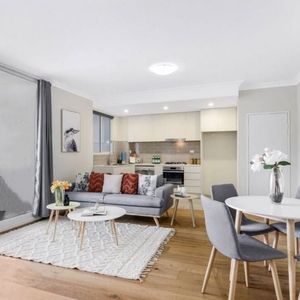 Timber Floor | Partial Furnished (optional) - Photo 2