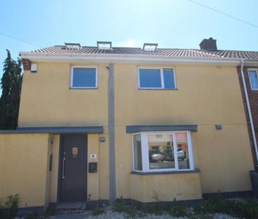 If you are looking for a single bedroom in a 8 bedroom house share,... - Photo 3