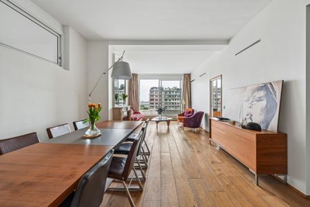Location Appartement 6 pièces 165m² PARIS 16ème - Photo 2