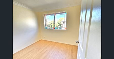 Family Friendly Double Storey Townhouse - Photo 3
