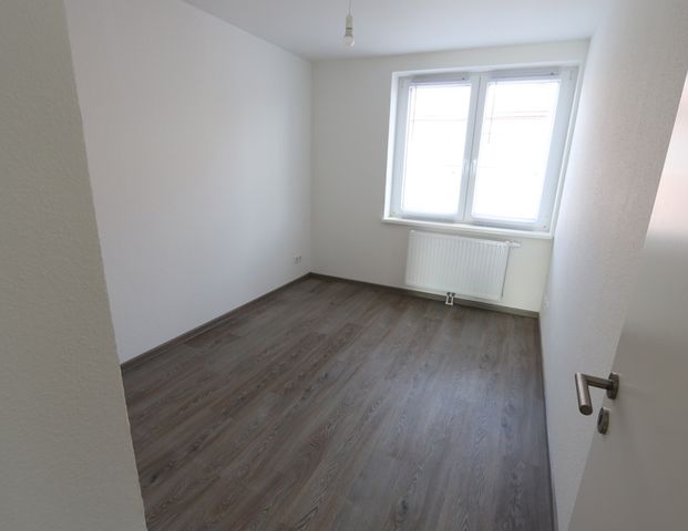 Mitten drin - neuwertige Wohnung im Zentrum - Foto 1