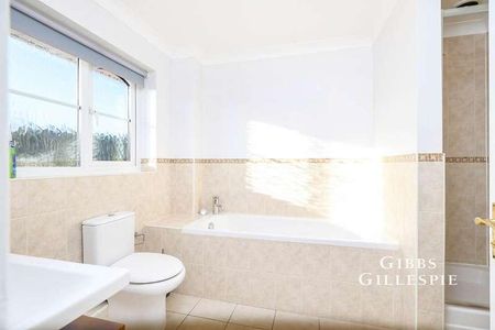 White Hart Close, Chalfont St. Giles, HP8 - Photo 5