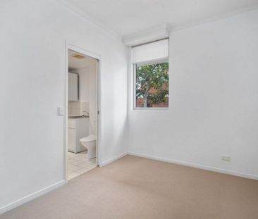 The Perfect Balance of Lifestyle, Location and Convenience - Photo 5