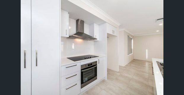 Cozy Family Home - Photo 1