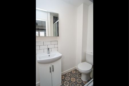 Orchard Court Flat 12 - Photo 3