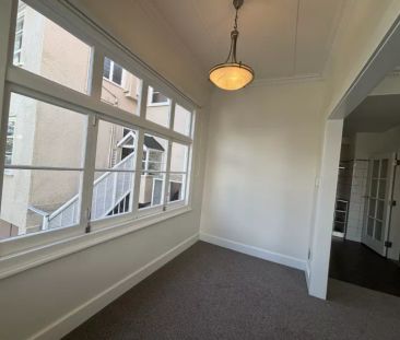 Charming Downstairs Unit in the Heart of Mt Eden - Photo 3