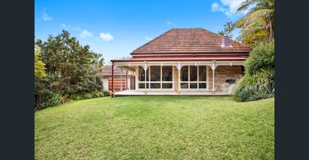 Elegant Family Retreat Just Moments from Sirius Cove & Taronga Zoo - Photo 4