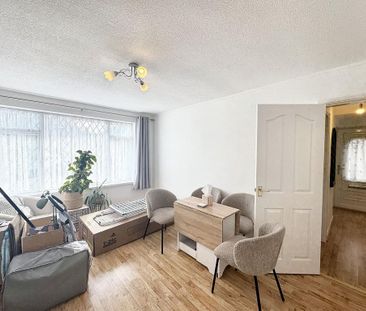 2 bedroom maisonette to rent - Photo 1
