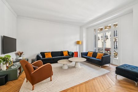 Location Appartement 5 pièces Meublé 129m² PARIS 16ème - Photo 2