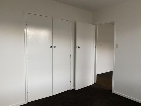 Fab Flat in Ham East - Photo 1