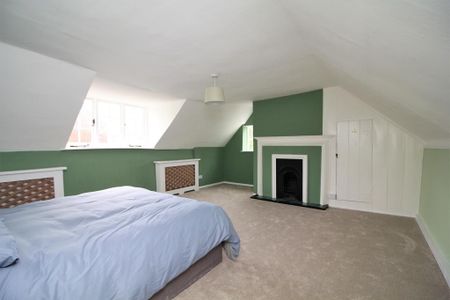 3 bedroom semi-detached house to rent - Photo 2