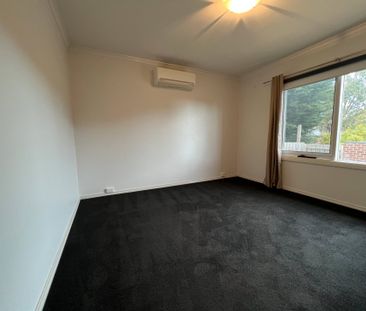 MODERN LIVING IN THE HEART OF MONTROSE - Photo 4