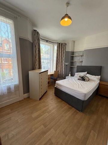 2 Ulsterville Gardens, Belfast, BT9 7BA - Photo 2