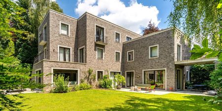 Woning te huur in Ukkel voor € 9.750 met 6 slaapkamers - Photo 3