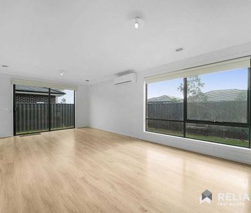 Beautiful 3-Bedroom Home in Cornerstone Estate - Photo 2