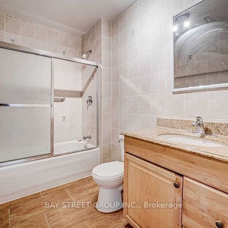 For Lease - 639 A Dupont Street, Toronto, Ontario - Photo 4