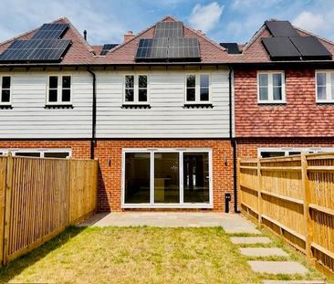 3 bedroom terraced house to rent - Photo 6