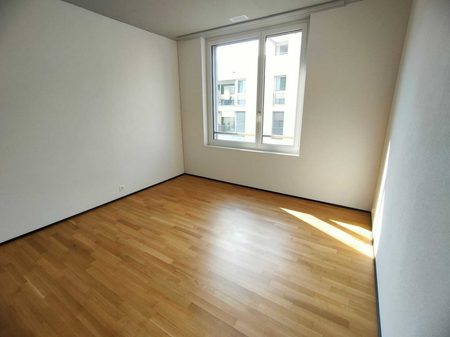 Tolle 3.5 Zimmer-Wohnung zentral in Suhr! - Photo 4