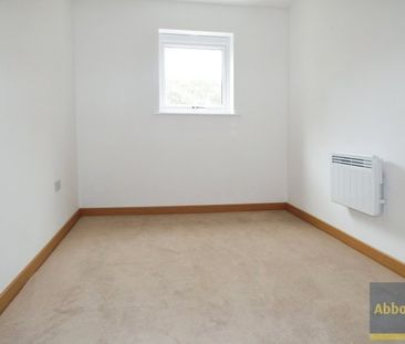 MORELLO QUARTER, BASILDON - Photo 1