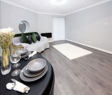 2 bed ground floor flat to rent in Vancouver Quay, Salford, M50 - Photo 3
