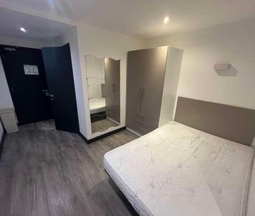 Large Studio - Central Luton - Furnished - Spring Place, LU1 - Photo 5