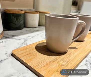 1 bedroom in a house share to rent - Photo 5