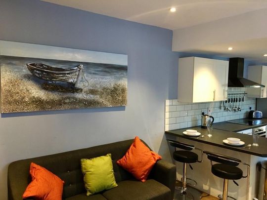 1 bedroom in a house share to rent - Photo 1