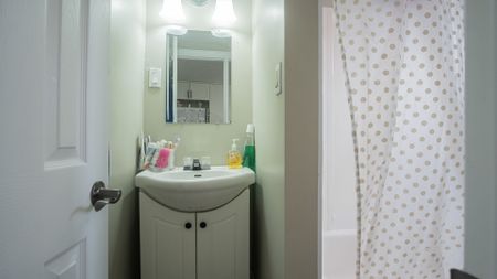 For Lease - 36 Welland Street Unit# Rear, Welland, Ontario - Photo 5