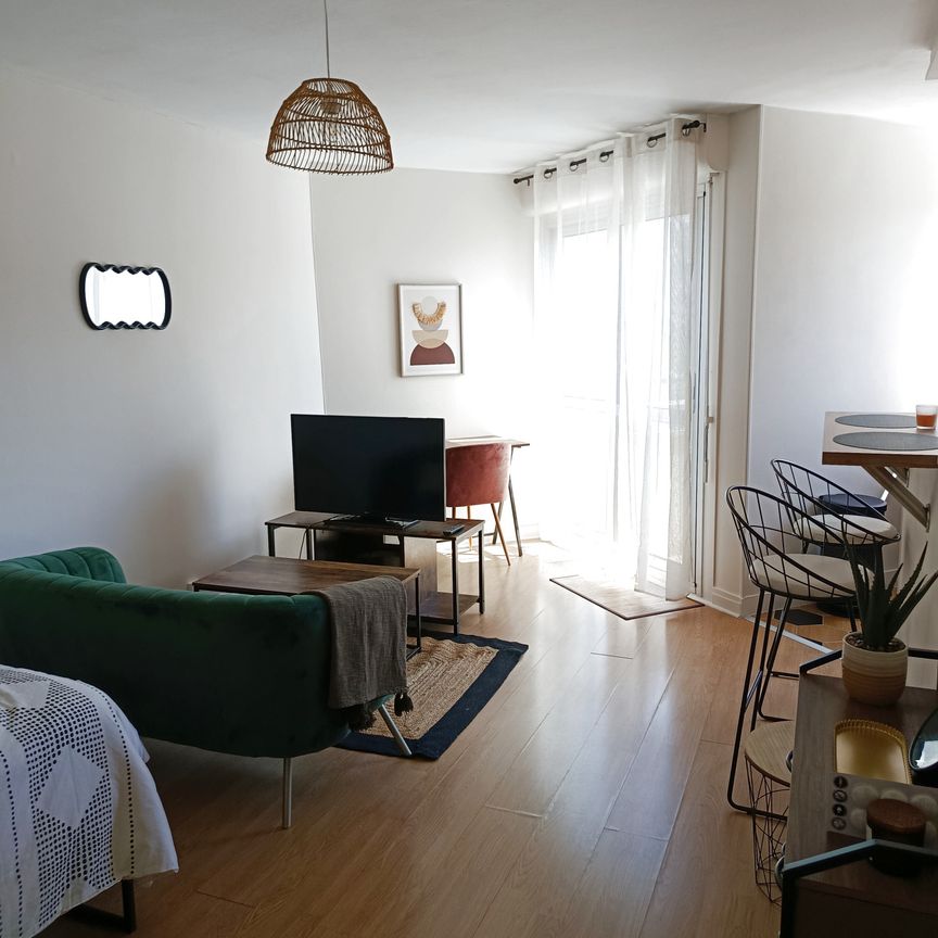 Location Appartement 1 pièce 26m² ORLEANS 45000 - Photo 1