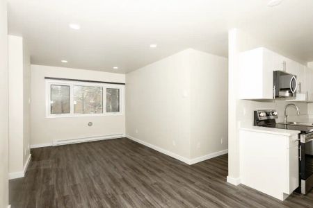 Adsum Gardens — Two-Bedroom Suite - Photo 2
