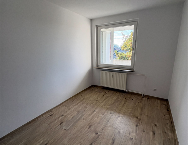 Charmante 3-Zimmer-Etagenwohnung in Emden  Vielseitig und einladend - Photo 1