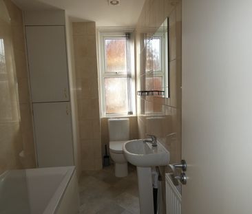 Palatine Road flat 3 - Photo 6