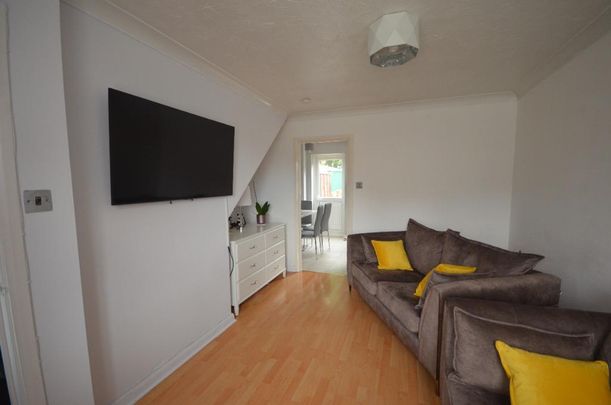 2 bedroom terraced house to rent - Photo 1